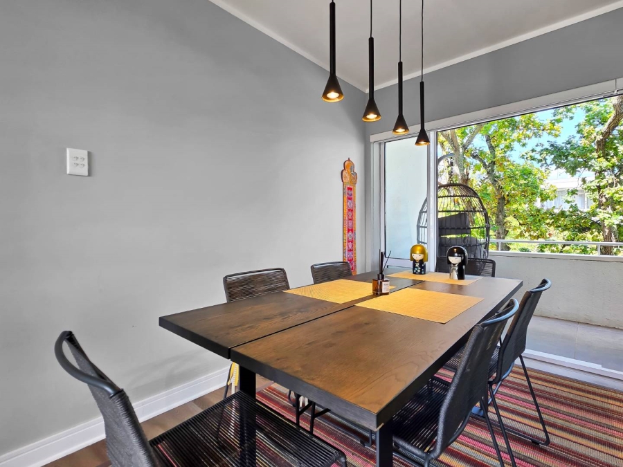 2 Bedroom Property for Sale in Sea Point Western Cape